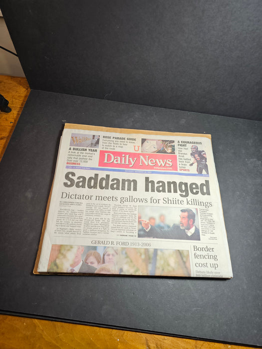 Los Angeles Daily news Saddam Hanged 2006. Unread, 14x14
