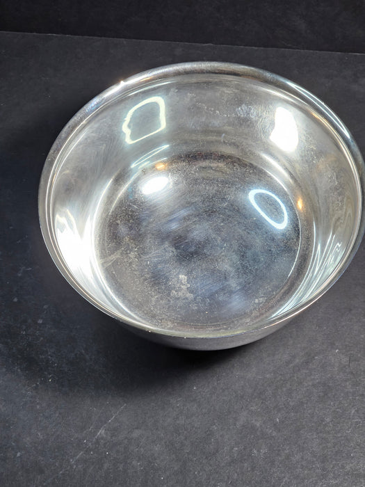 Iraqi Christofle France silver plated bowl, footed 7" wide 4" high, David's Antiques and Oddities