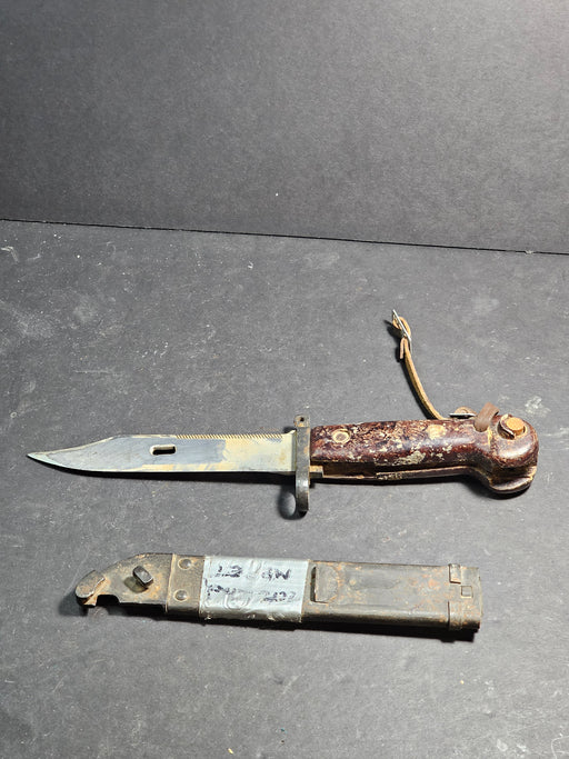 IRAQI CAPTURED BAYONET From Desert Shield/Storm, David's Antiques and Oddities