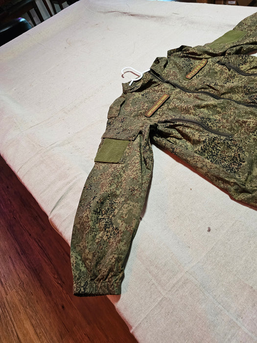 Trophy russian army uniform jacket.with patches.
