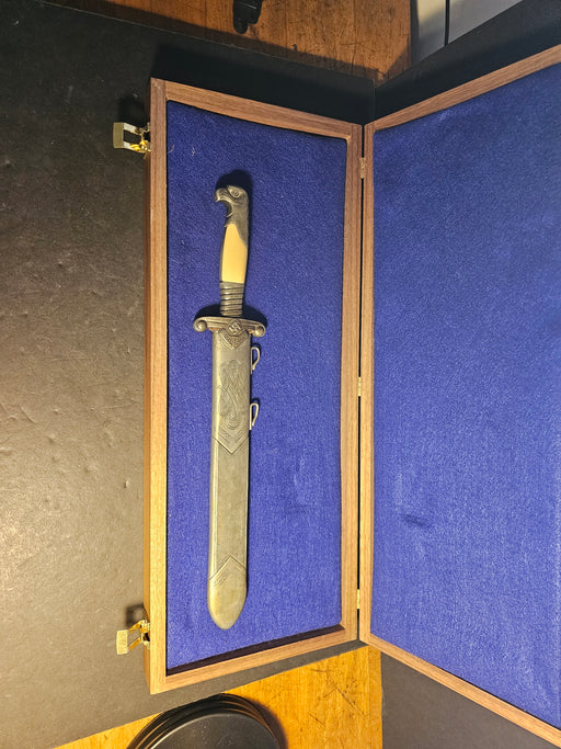 RAD Dagger leader with custom mohagany case. white grip., Knife, Collectible Weapons, David's Antiques and Oddities