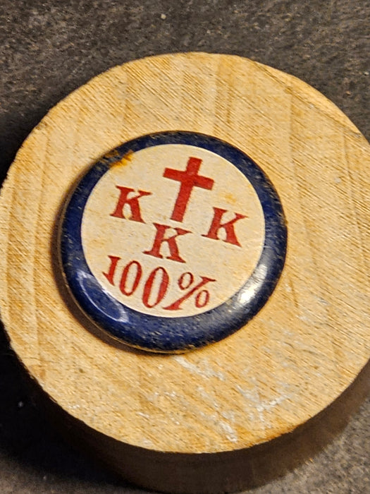 KKK 100% pin 1" diameter Deep red whie and black, Brooches & Lapel Pins, David's Antiques and Oddities