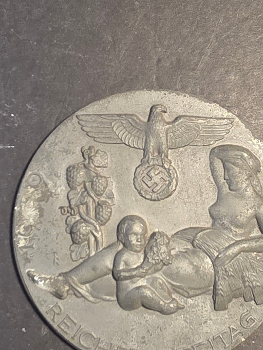 N.S. KAMPFSPIELE 1939 ZWEITER PLATZ  This translates to:  National Socialist (Nazi) Combat Games 1939 Second Place, Medal, Antique Guns, David's Antiques and Oddities
