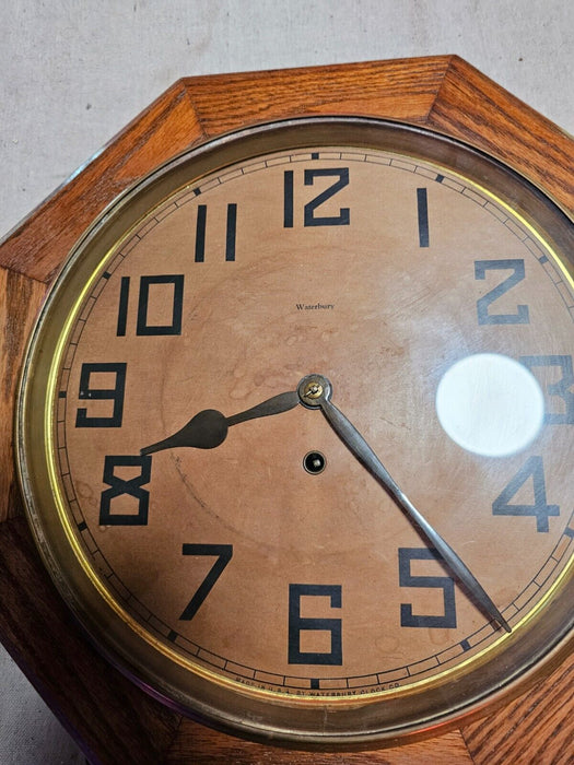 Waterbury regulator clock/key wind/no key /pendulum/ runs and stops/, Antiques, David's Antiques and Oddities