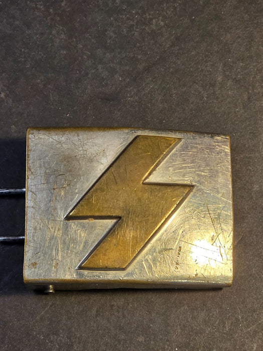 6912432