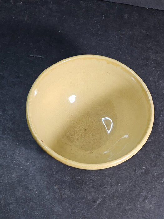 Yellow ware weller bowl 6" small hairline by rim tight, Antiques, David's Antiques and Oddities