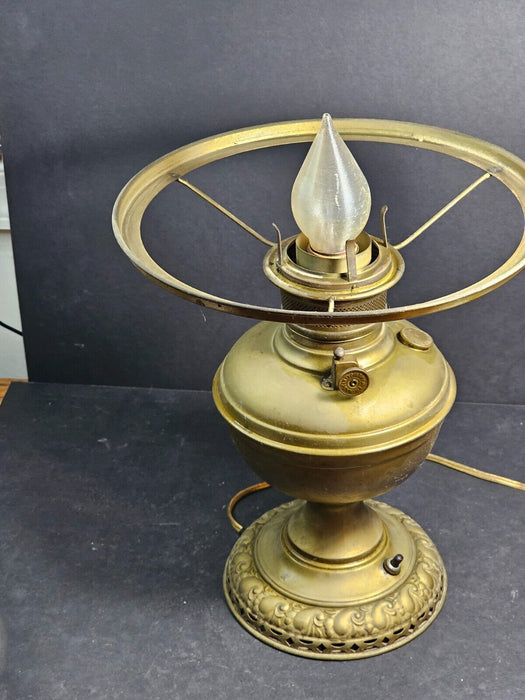 Weidener electrified oil lamp Brass non magnetic 18"