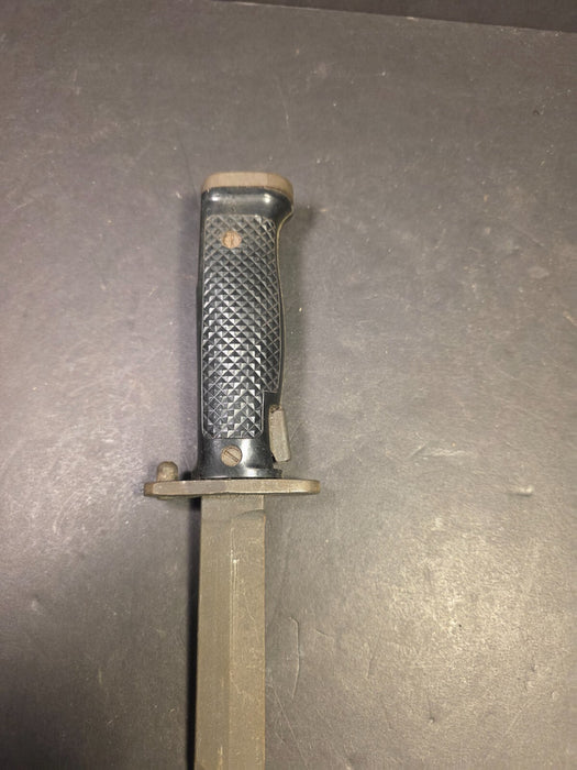 7581685