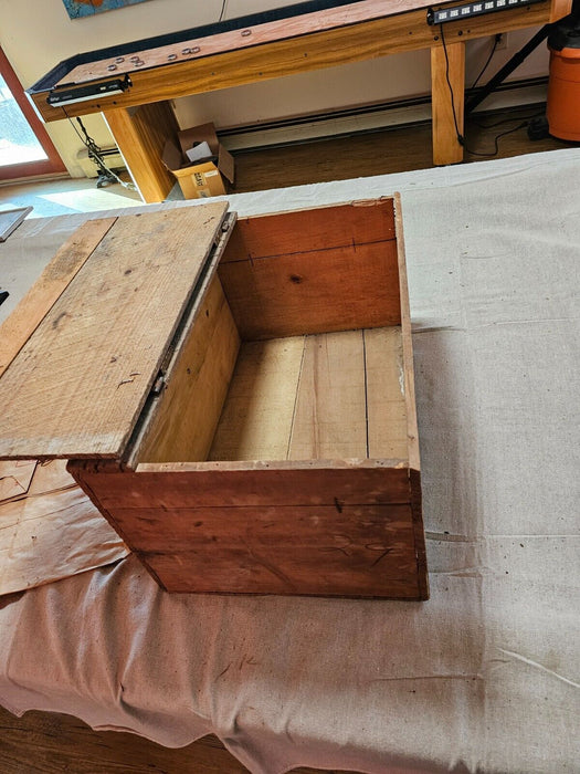 Jersey Biscuits shipping crate  22Lx14Wx11H wood construction great imagraphy, Antiques, David's Antiques and Oddities