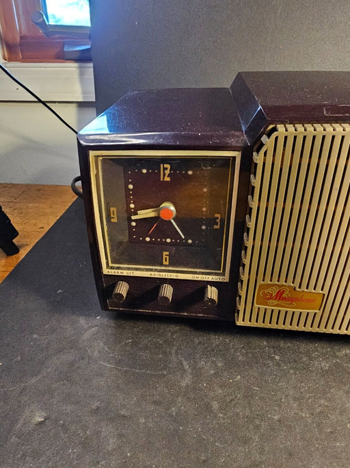 Musaphonic Clock Radio 14 x7x7 turns on/ GE/ hums as found, Antiques, David's Antiques and Oddities