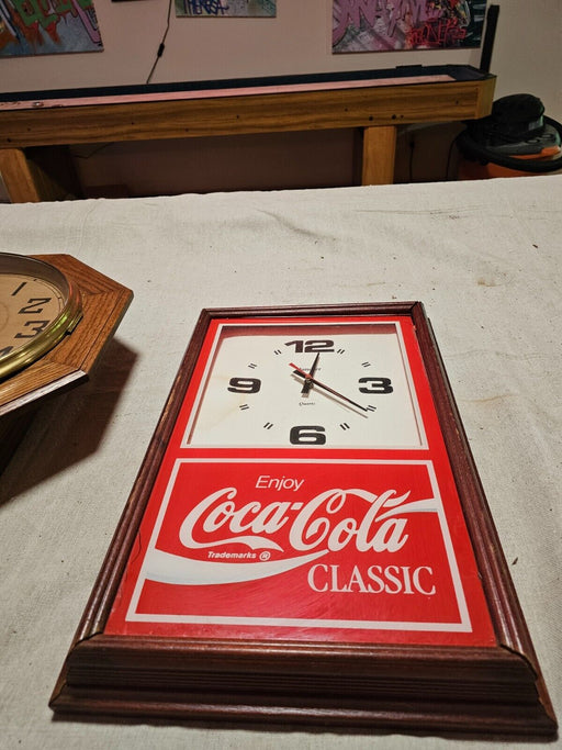 Battery operated coke clock /does run/as found/ cool clock, Antiques, David's Antiques and Oddities