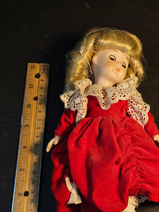 Doll jointed 7 " Vogue/ 1970s/ perfect shape/, Antiques, David's Antiques and Oddities