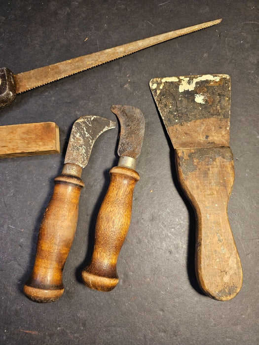 1920s  hand tools/keyhole saw/2 roof knives/square /scraper, Antiques, David's Antiques and Oddities