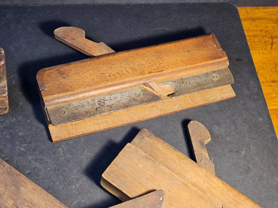 5 Wood planes 2 need blades/ early still usable/ 1850s, Antiques, David's Antiques and Oddities