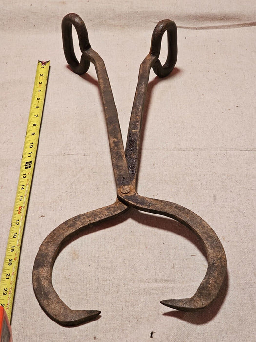 Primitive ice tongs 24 " /From amish pa/ farm fresh.