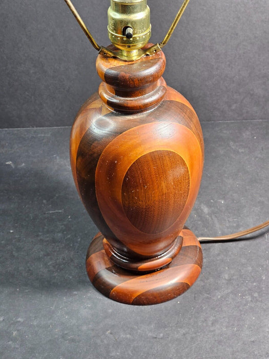 Beautiful wood Turned 1950s lamp needs shade 21" to top of shade, 6 " wide, Antiques, David's Antiques and Oddities