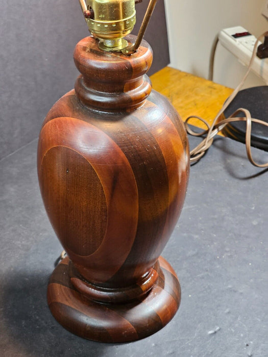 Beautiful wood Turned 1950s lamp needs shade 21" to top of shade, 6 " wide, Antiques, David's Antiques and Oddities