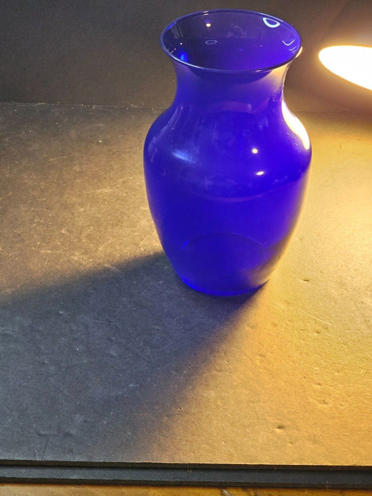 Blue glass vase /nice lines/8" high x 5 " wide., Antiques, David's Antiques and Oddities