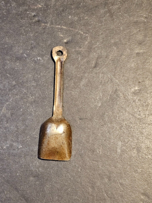 Tiny 3 " tin shovel cool item as found/ not good for excavation/lol