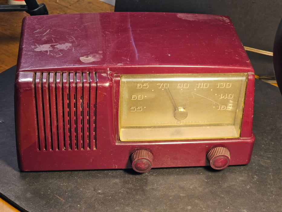 General Electric Model 125 Radio 12x6x6, Antiques, David's Antiques and Oddities