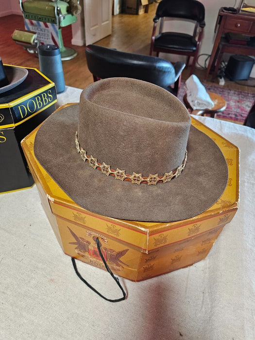 Hat size unmarked/ 7 1/8 / decorative Band/ goood condition/Gray, Antiques, David's Antiques and Oddities