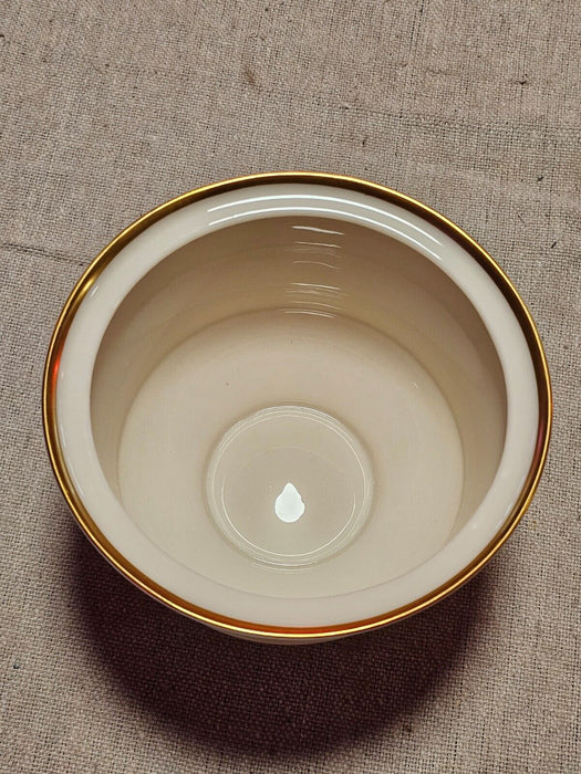 Lenox 4x5 sugar bowl  perfect shape white.