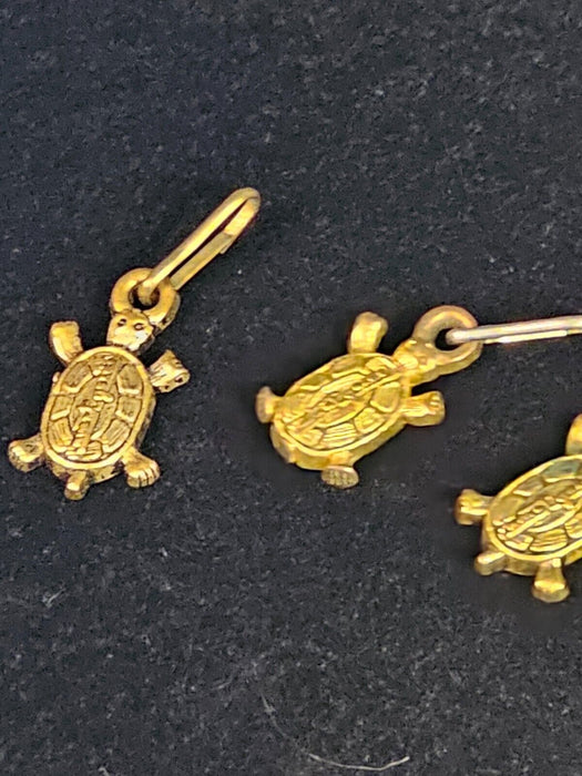 9 pair of 1950s/60 costume earrings and 3 turtles with clips/ wear collect, Antiques, David's Antiques and Oddities