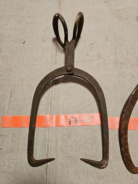 Ice tongs from Amish country Pa 15" Looks great primitive, Antiques, David's Antiques and Oddities