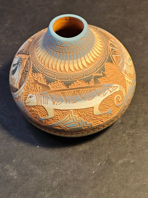 Handcrafted Native American Navajo Pottery Vase by Sheila Nez Navajo 3.5 x4.25, Antiques, David's Antiques and Oddities