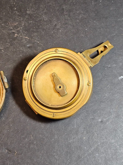 Britton Compass 3' diameter, Brass works, hinge needs repair broken glass, Antiques, David's Antiques and Oddities