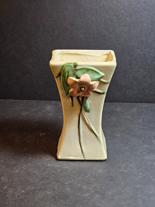 McCoy Pottery Floral Vase 6.5x3.75, Antiques, David's Antiques and Oddities