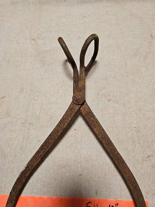 Ice tongs from Amish country Pa 19" Looks great primitive steel, Antiques, David's Antiques and Oddities