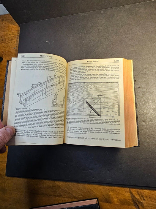 Set of 4 Aduldes carpenter and builders guide  1947/ tons of tool illustrations, Antiques, David's Antiques and Oddities