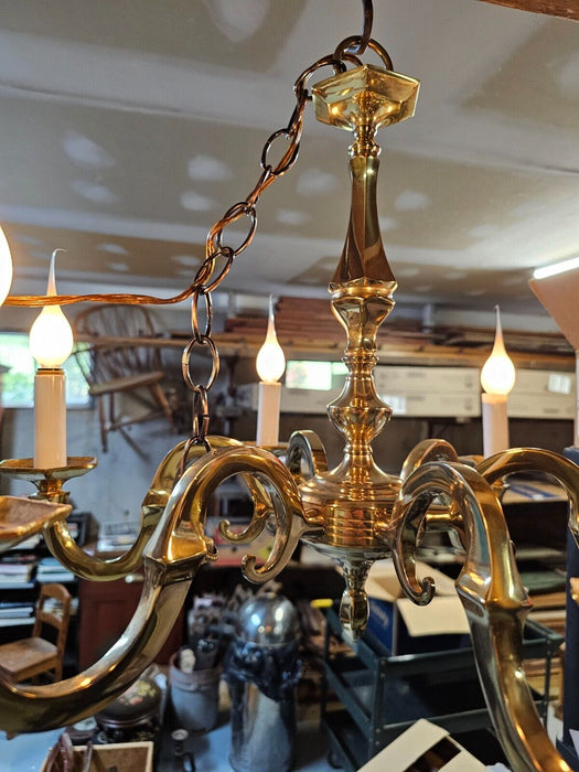 1960s Quality Brass 6 arm chandelier. Thomas ind.Kentuckey 18 x 15 Nice Item, Antiques, David's Antiques and Oddities