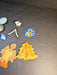 Mixes lot 3 puzzle Christmas ornaments/watch case /Pin back buttons/watch case/, Antiques, David's Antiques and Oddities