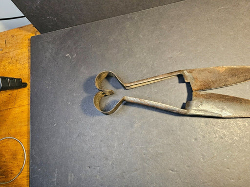 twentieth century shears 15 "/spring steel handle/ cool shape, Antiques, David's Antiques and Oddities