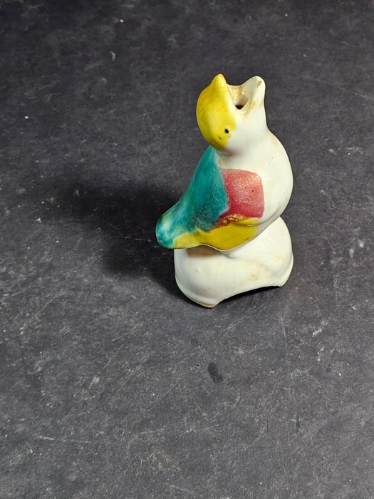 Pie bird 5 " red blue yellow heave ceramic unmarked Classic look