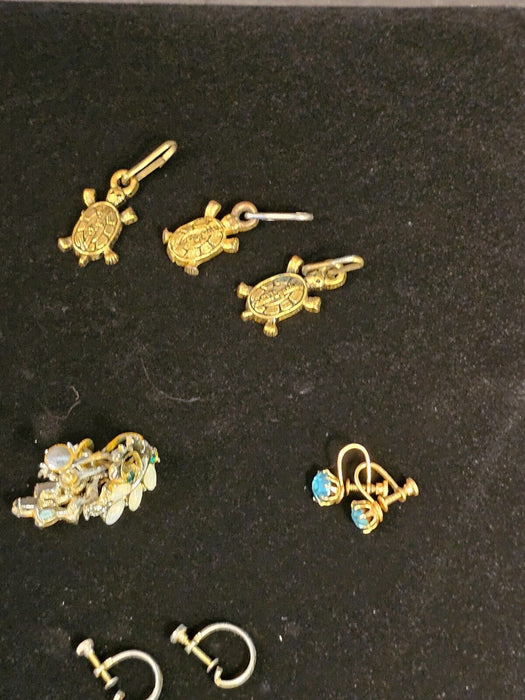 9 pair of 1950s/60 costume earrings and 3 turtles with clips/ wear collect, Antiques, David's Antiques and Oddities