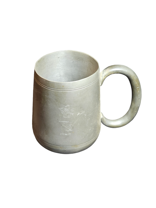 Barkannwerk Pewter Mug 4x4.5 with Engraved Stylized Figure - Weight: 20 oz, Antiques, David's Antiques and Oddities