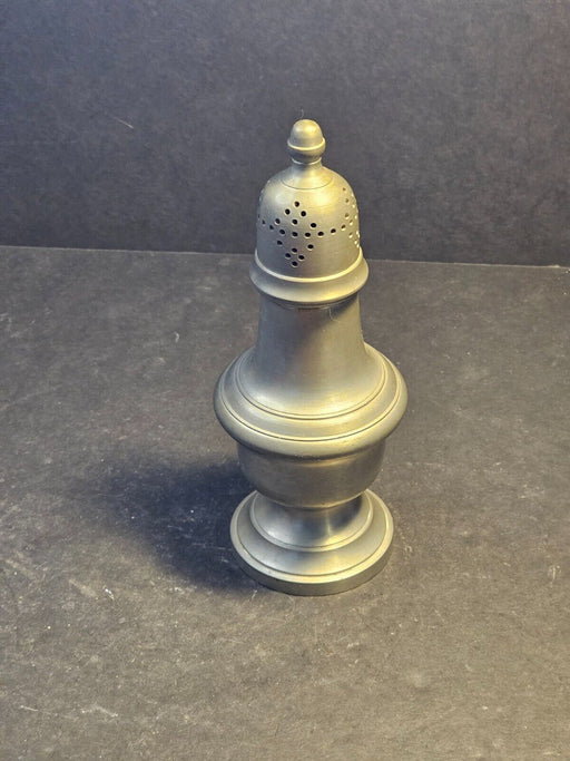 Pewter shaker( not salt) 7.5" high English removable top early 1920s/30s/ great, Antiques, David's Antiques and Oddities