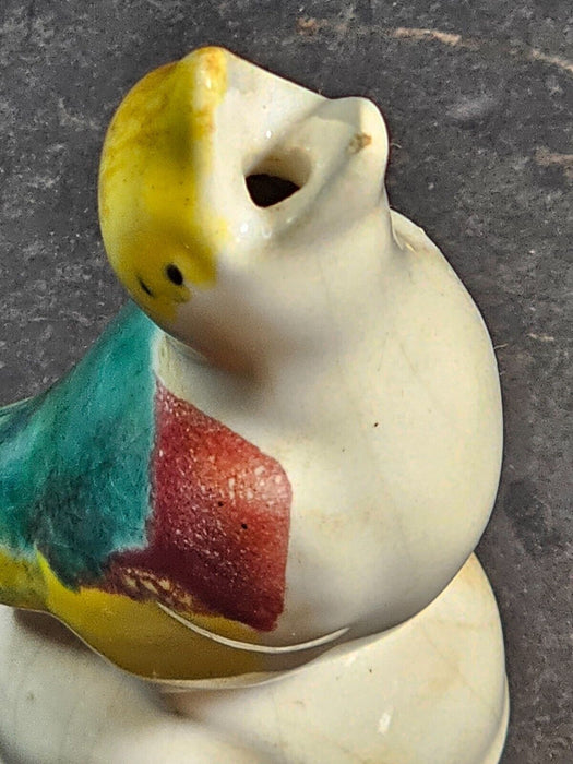 Pie bird 5 " red blue yellow heave ceramic unmarked Classic look