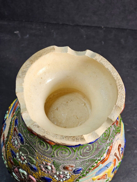 Satsuma style vase 9" h x9'W great color foo dog handles