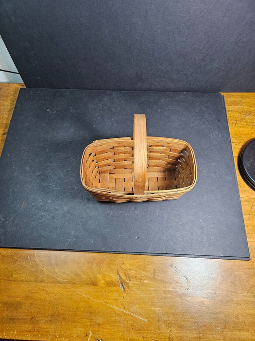 Longaberger basket 5x9 great Shape., Antiques, David's Antiques and Oddities