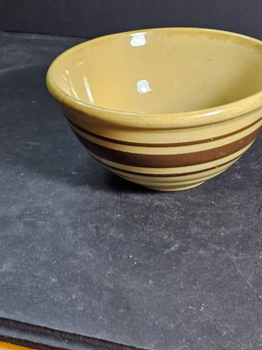 Yellow ware weller bowl 6" small hairline by rim tight, Antiques, David's Antiques and Oddities