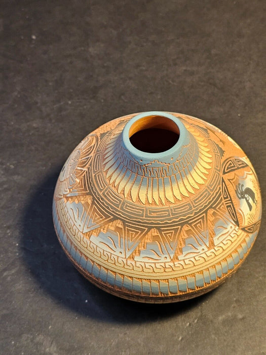 Handcrafted Native American Navajo Pottery Vase by Sheila Nez Navajo 3.5 x4.25, Antiques, David's Antiques and Oddities