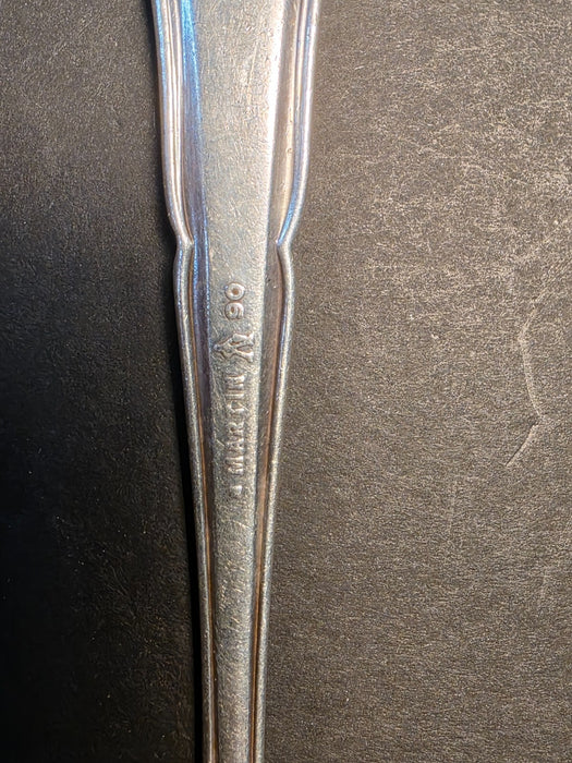 6998551