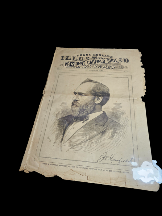 Sheet of newspaper 1881 shooting of president Garfield 10.5 x17, Antiques, David's Antiques and Oddities