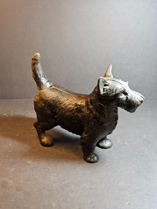 Cast iron scottie 193Os door stop. Approximately  9x11 inches, Antiques, David's Antiques and Oddities