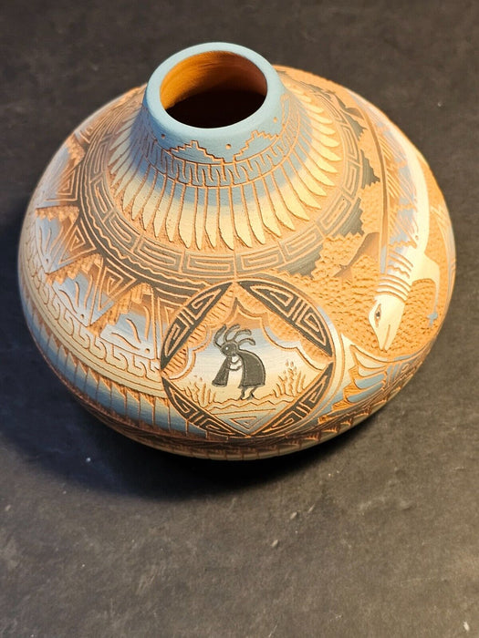 Handcrafted Native American Navajo Pottery Vase by Sheila Nez Navajo 3.5 x4.25, Antiques, David's Antiques and Oddities