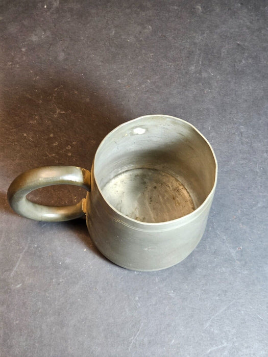 Barkannwerk Pewter Mug 4x4.5 with Engraved Stylized Figure - Weight: 20 oz, Antiques, David's Antiques and Oddities